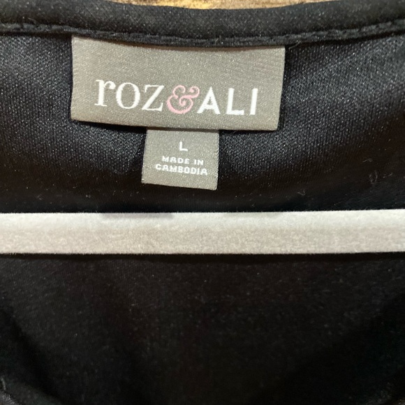 Roz & Ali‎ Shirt - Picture 5 of 5